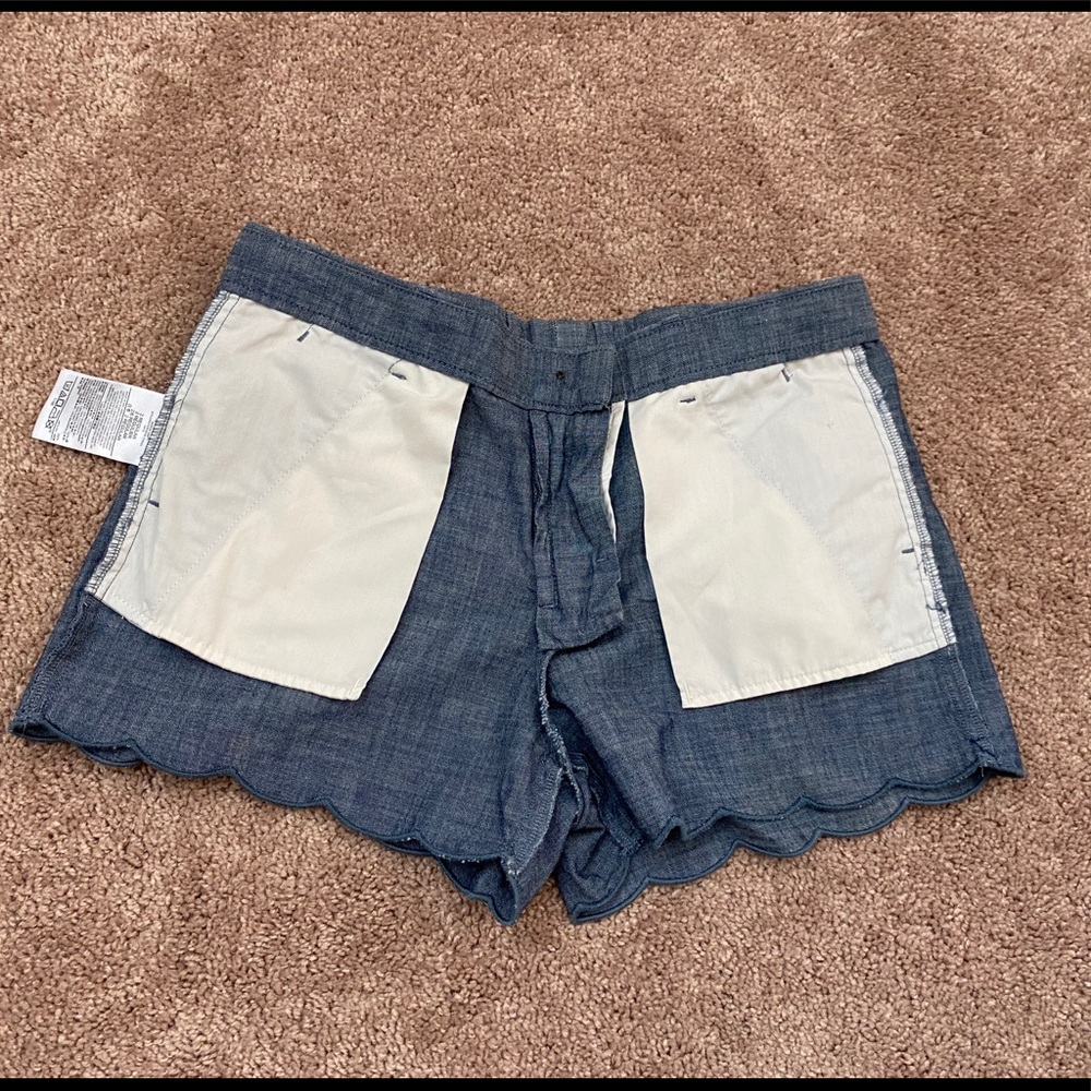 Gap Summer Shorts SCALLOPED HEM - Picture 6 of 12